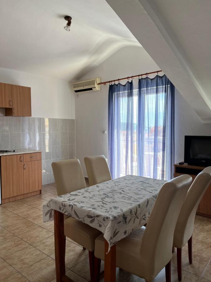 בודווה Apartmani Goran I Jelena Zec מראה חיצוני תמונה