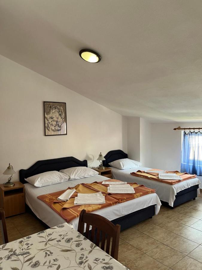 בודווה Apartmani Goran I Jelena Zec מראה חיצוני תמונה