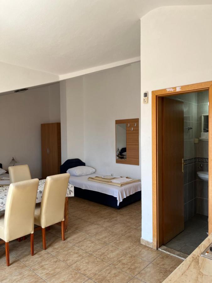 בודווה Apartmani Goran I Jelena Zec מראה חיצוני תמונה