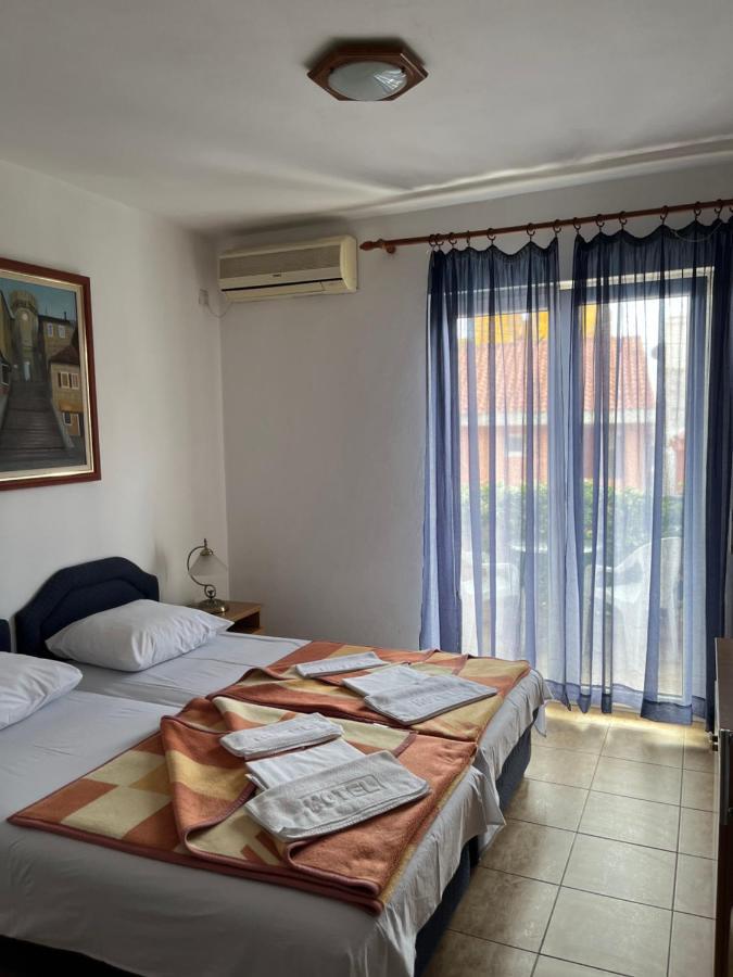 בודווה Apartmani Goran I Jelena Zec מראה חיצוני תמונה
